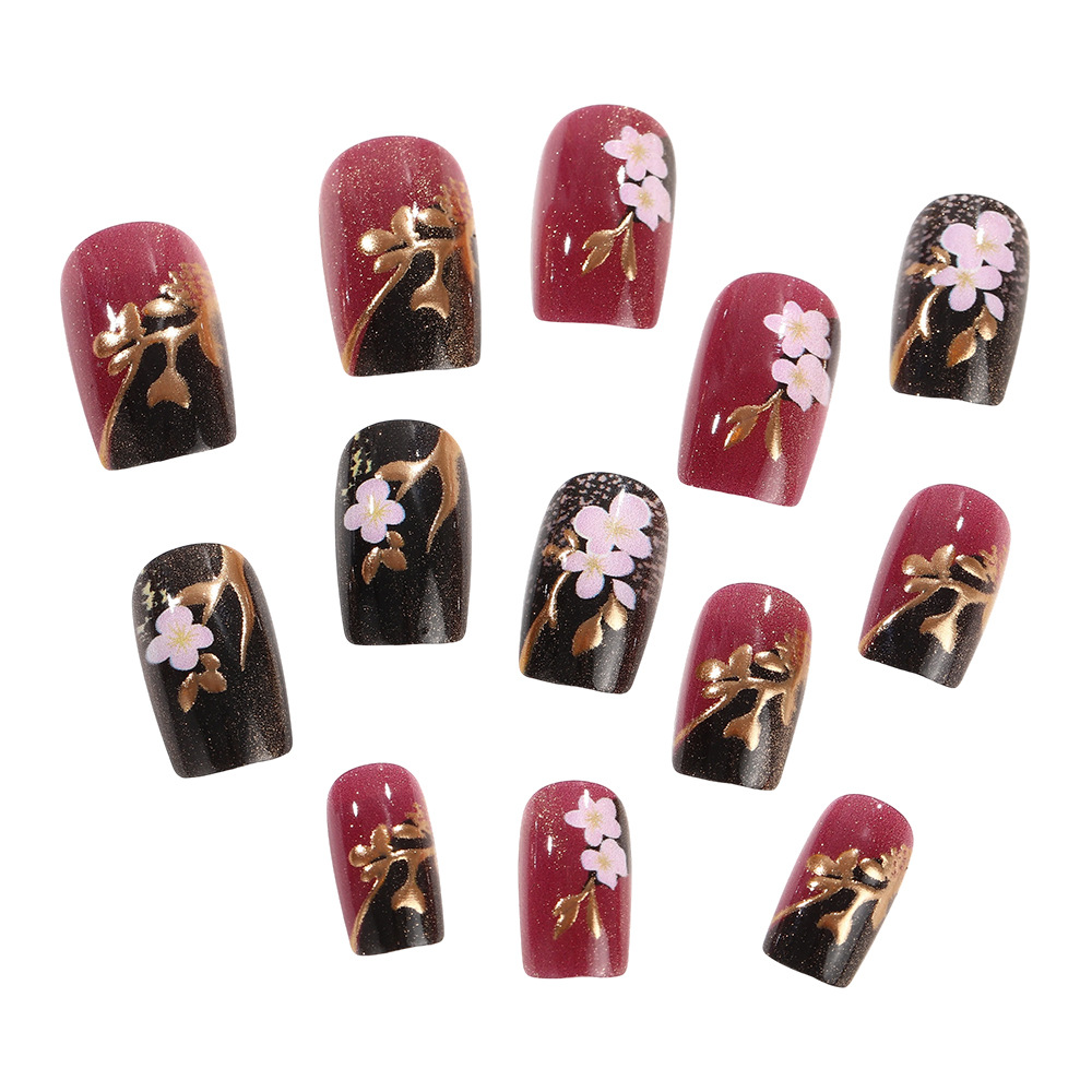 Unghie finte placcate in oro 3 - Embroidery Embellishments recensione e prezzo