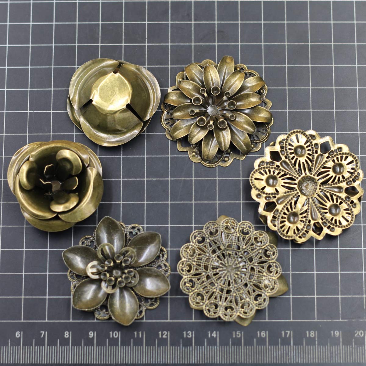 6 pezzi di abbellimenti combin - Craft Embellishments recensione e prezzo